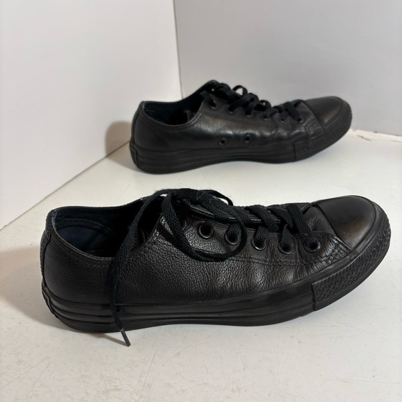 Converse all star black leather low top lace up shoes in size 7 women’s - Picture 2 of 12
